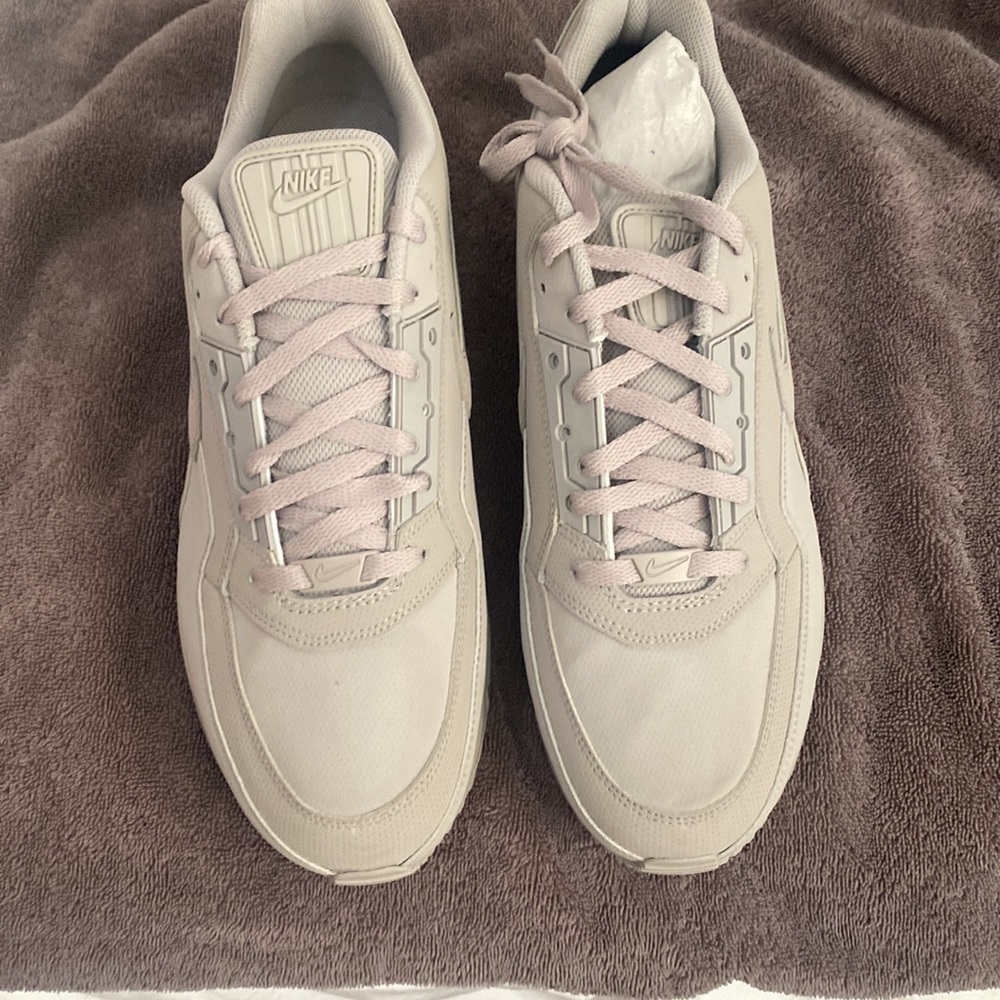 Brand new; never worn Air Max LTD 3 - Picture 3 of 11